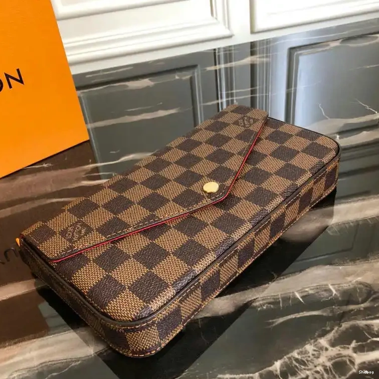 Bags LV 19T1L0171 0508